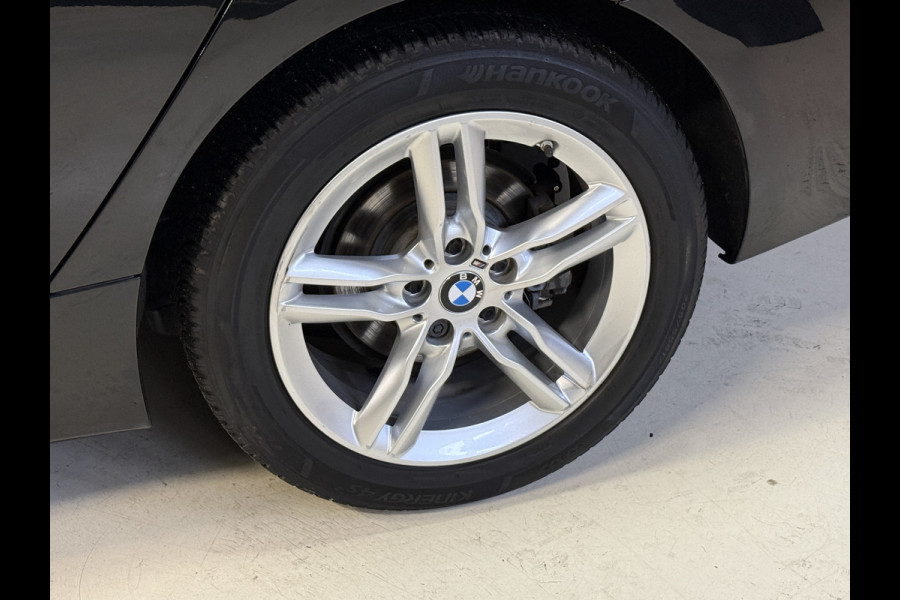 BMW 2 Serie Active Tourer 218i Centennial High Executive | M-Sport | Head UP | Leder | Stoelverwarming