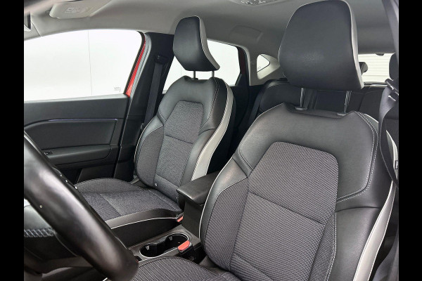 Renault Captur 1.6 E-Tech Plug-in Hybrid 160 Serie Limitée E-TECH 1/2 LEER | CAMERA | CLIMA | SFEER-VERLICHTING