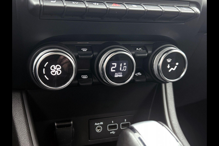 Renault Captur 1.6 E-Tech Plug-in Hybrid 160 Serie Limitée E-TECH 1/2 LEER | CAMERA | CLIMA | SFEER-VERLICHTING