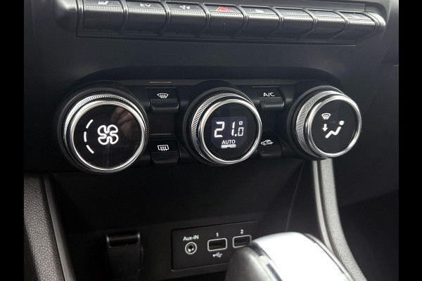 Renault Captur 1.6 E-Tech Plug-in Hybrid 160 Serie Limitée E-TECH 1/2 LEER | CAMERA | CLIMA | SFEER-VERLICHTING