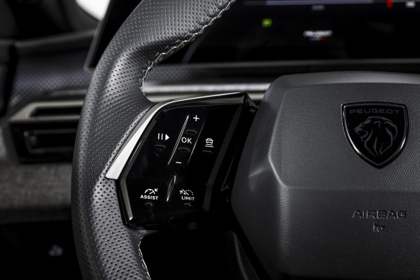 Peugeot 5008 1.2 Hybrid 145 GT 7p.- Automaat | Dig. Cockpit | Adapt. Cruise | Stoel-+Stuurverw. | PDC | Camera | NAV + APP. Connect | ECC | Elek. Klep | DAB | LM 19" | 0384