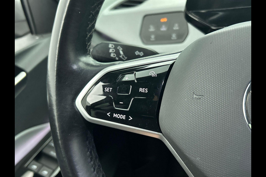 Volkswagen ID.3 First Plus 58 kWh Airco Navi Carplay 19" LM Velgen Adaptive Cruise Control LED Matrix IQ Light DAB+ Alcantara PDC VA + Camera Stoel/Stuurwielverwarming