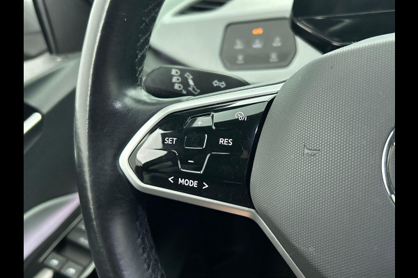 Volkswagen ID.3 First Plus 58 kWh Airco Navi Carplay 19" LM Velgen Adaptive Cruise Control LED Matrix IQ Light DAB+ Alcantara PDC VA + Camera Stoel/Stuurwielverwarming