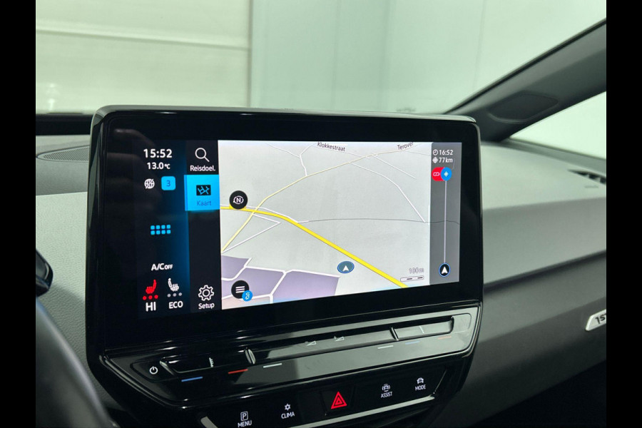 Volkswagen ID.3 First Plus 58 kWh Airco Navi Carplay 19" LM Velgen Adaptive Cruise Control LED Matrix IQ Light DAB+ Alcantara PDC VA + Camera Stoel/Stuurwielverwarming