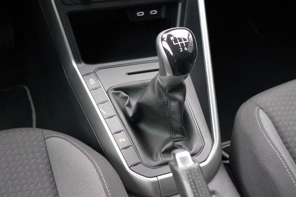 Volkswagen Polo 1.0 TSI 95 PK Life, Carplay, LED, Adap. Cruise Control