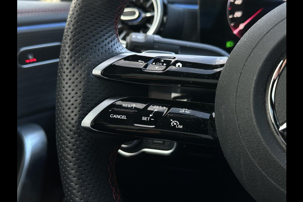 Mercedes-Benz CLA-Klasse 200 d AMG Line Panoramadak Multibeam Adapt. Cruise Ambient Keyless 360Cam