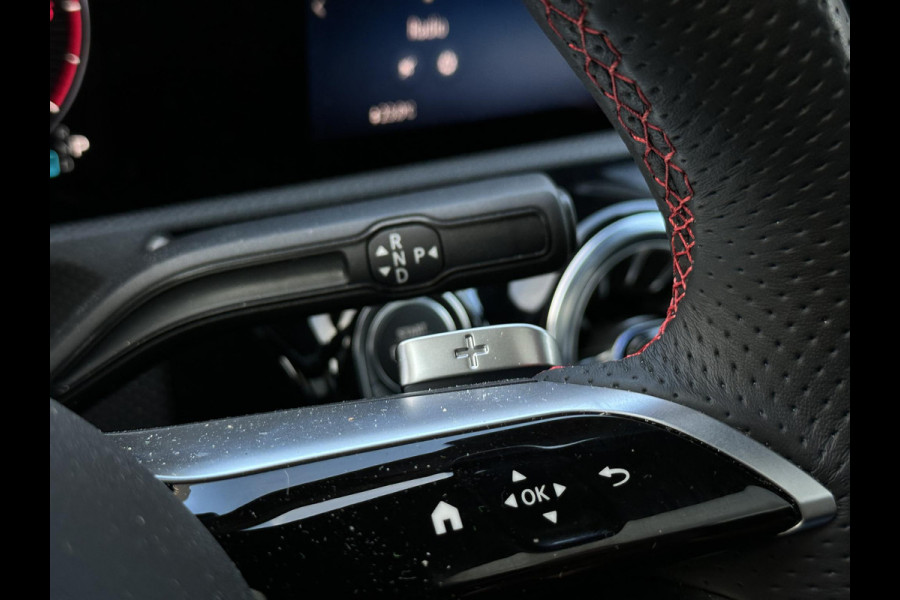 Mercedes-Benz CLA-Klasse 200 d AMG Line Panoramadak Multibeam Adapt. Cruise Ambient Keyless 360Cam