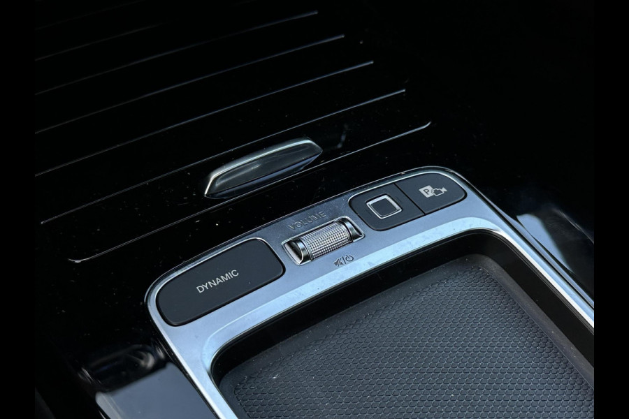 Mercedes-Benz CLA-Klasse 200 d AMG Line Panoramadak Multibeam Adapt. Cruise Ambient Keyless 360Cam