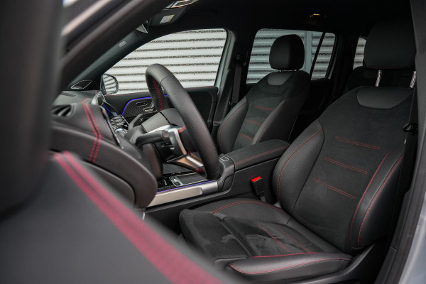 Mercedes-Benz EQB 250+ AMG Line 7p. 71 kWh 7 persoons Wide Screen Ambient verlichting Head Up Burmester