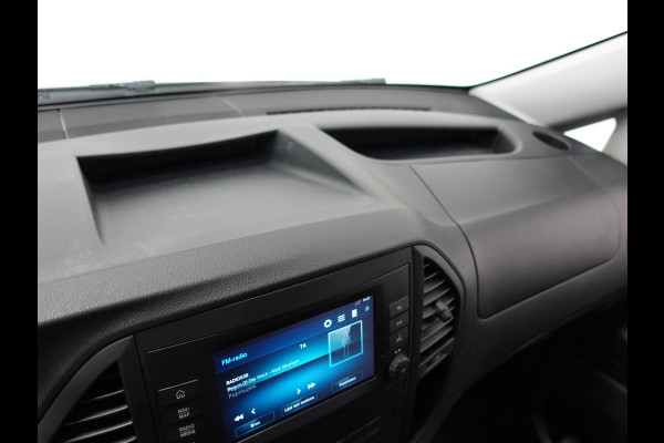 Mercedes-Benz Vito 114 CDI Automaat Dubbele Cabine 6-zits Navigatie Apple Carplay Trekhaak Cruise control  Euro6