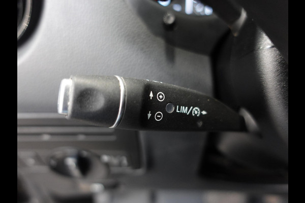 Mercedes-Benz Vito 114 CDI Automaat Dubbele Cabine 6-zits Navigatie Apple Carplay Trekhaak Cruise control  Euro6