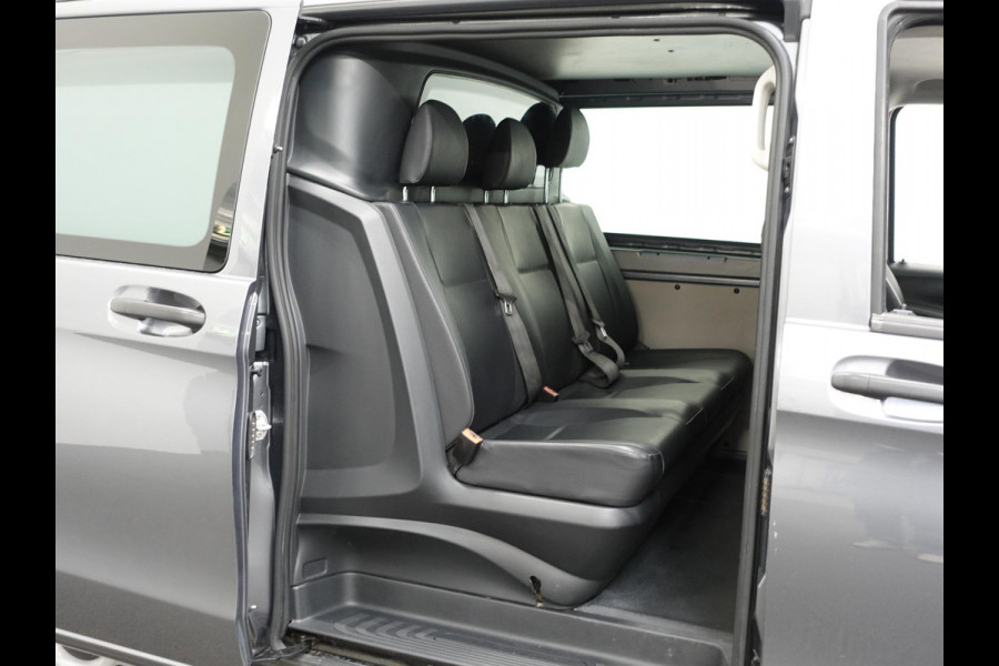 Mercedes-Benz Vito 114 CDI Automaat Dubbele Cabine 6-zits Navigatie Apple Carplay Trekhaak Cruise control  Euro6