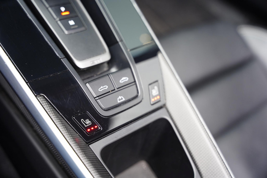 Porsche 911 992 Cabriolet 3.0 Carrera 4 S GERESERVEERD