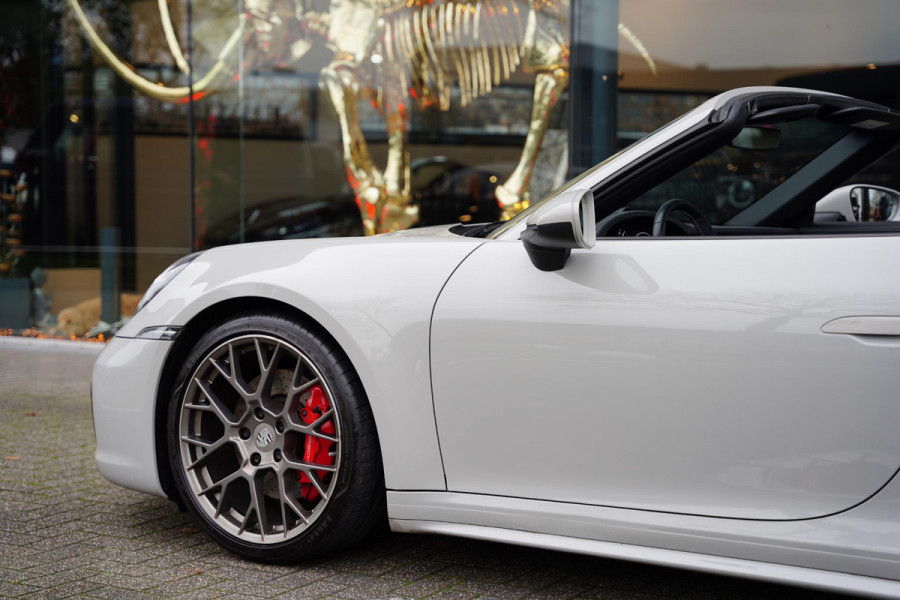 Porsche 911 992 Cabriolet 3.0 Carrera 4 S GERESERVEERD