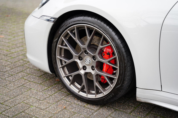 Porsche 911 992 Cabriolet 3.0 Carrera 4 S GERESERVEERD