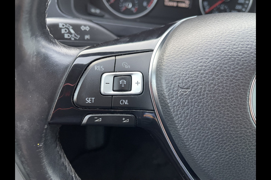 Volkswagen Transporter 2.0 TDI 150pk automaat L2H1 DC 5 persoons Highline / vaste prijs rijklaar € 34.950 ex btw / lease vanaf € 570 / lederen bekleding / adaptive cruise / airco / navigatie / euro 6 / bpm vrij !