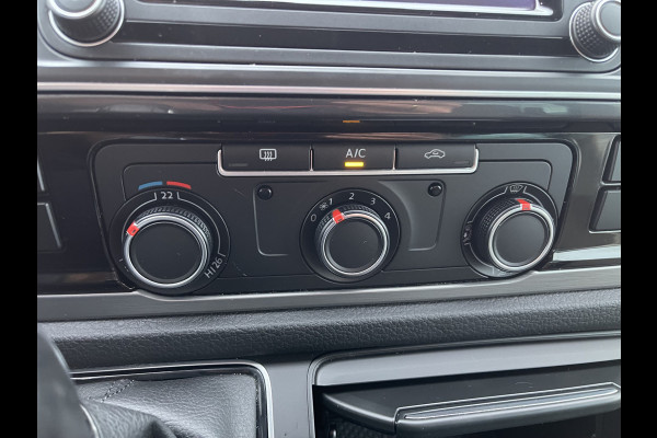 Volkswagen Transporter 2.0 TDI 150pk automaat L2H1 DC 5 persoons Highline / vaste prijs rijklaar € 34.950 ex btw / lease vanaf € 570 / lederen bekleding / adaptive cruise / airco / navigatie / euro 6 / bpm vrij !