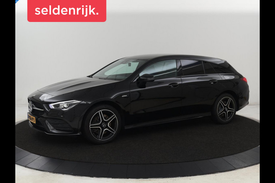 Mercedes-Benz CLA-Klasse 250e AMG Line | Stoelverwarming | Carplay | Trekhaak | Leder/Alcantara | Navigatie | Full LED | Park Assist | Sfeerverlichting | Climate control | Cruise control | PHEV | Plug In