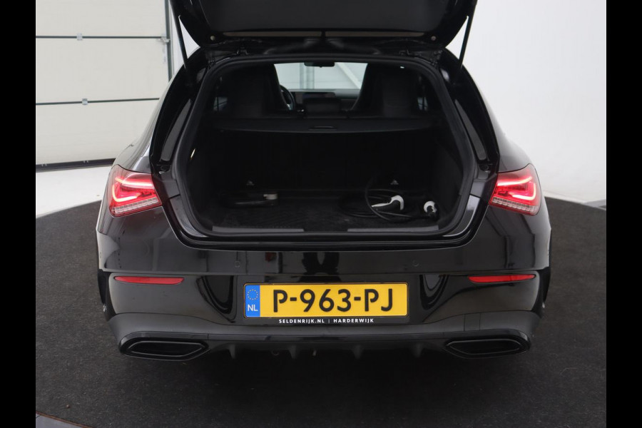 Mercedes-Benz CLA-Klasse 250e AMG Line | Stoelverwarming | Carplay | Trekhaak | Leder/Alcantara | Navigatie | Full LED | Park Assist | Sfeerverlichting | Climate control | Cruise control | PHEV | Plug In
