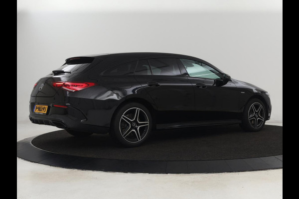 Mercedes-Benz CLA-Klasse 250e AMG Line | Stoelverwarming | Carplay | Trekhaak | Leder/Alcantara | Navigatie | Full LED | Park Assist | Sfeerverlichting | Climate control | Cruise control | PHEV | Plug In
