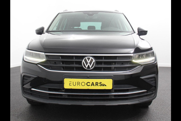 Volkswagen Tiguan 1.4 TSI 245pk PHEV Life DSG | Navigatie | Apple Carplay/Android Auto | Parkeersensoren | Adaptive Cruise Control | Elektrische achterklep | Virtual Cockpit | Climate Control | Keyless Entry