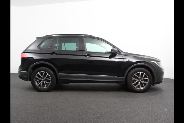 Volkswagen Tiguan 1.4 TSI 245pk PHEV Life DSG | Navigatie | Apple Carplay/Android Auto | Parkeersensoren | Adaptive Cruise Control | Elektrische achterklep | Virtual Cockpit | Climate Control | Keyless Entry