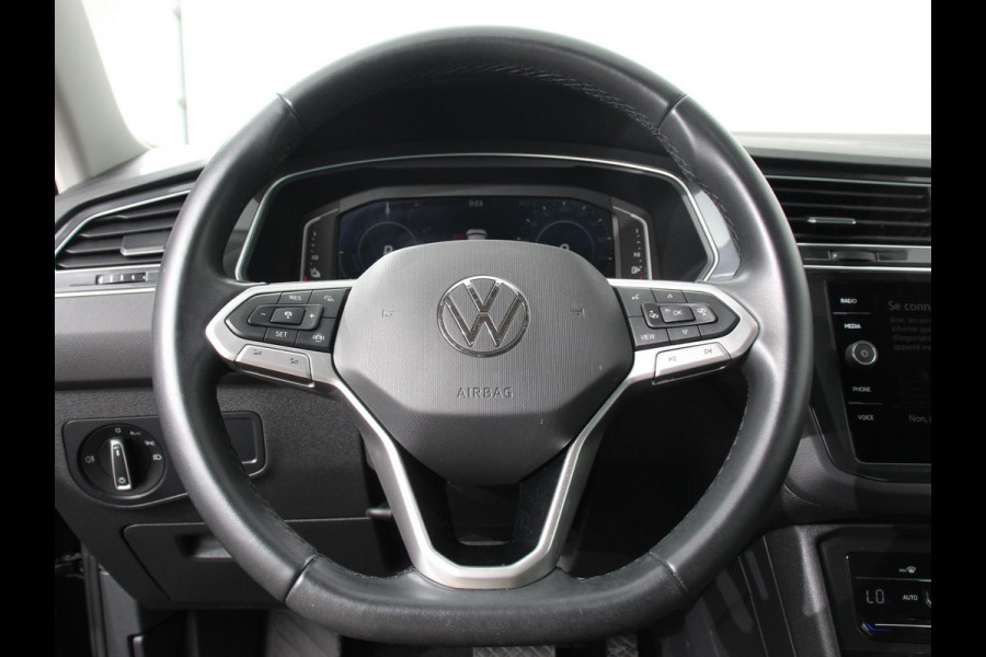 Volkswagen Tiguan 1.4 TSI 245pk PHEV Life DSG | Navigatie | Apple Carplay/Android Auto | Parkeersensoren | Adaptive Cruise Control | Elektrische achterklep | Virtual Cockpit | Climate Control | Keyless Entry