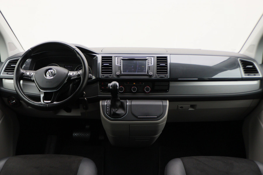 Volkswagen Transporter 2.0 TDI DSG L2H1 DC Highline 2x Schuifdeur, ACC, Camera, Apple Carplay, LED, DAB, PDC, Trekhaak, 20''