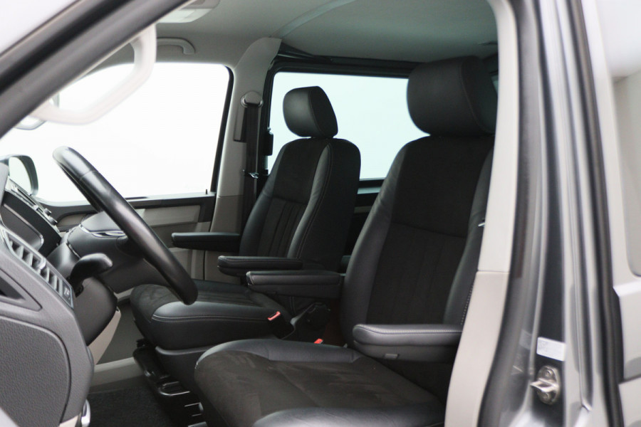 Volkswagen Transporter 2.0 TDI DSG L2H1 DC Highline 2x Schuifdeur, ACC, Camera, Apple Carplay, LED, DAB, PDC, Trekhaak, 20''