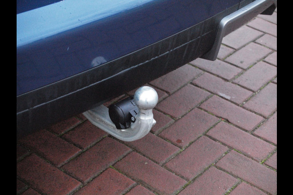 BMW iX3 High Executive 80 kWh | Panoramadak | 360 Camera | Trekhaak | Harman Kardon | Sfeerverlichting |