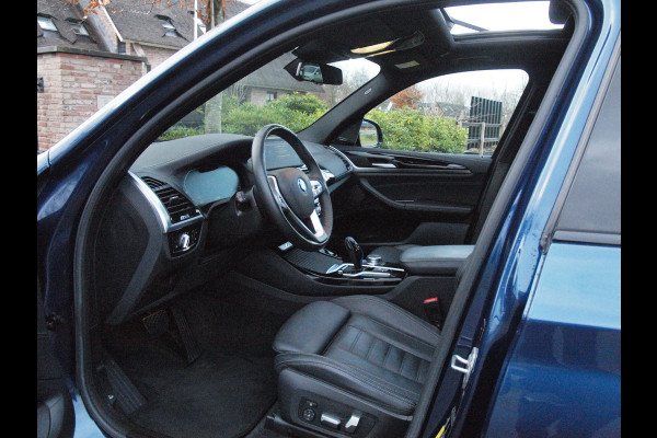 BMW iX3 High Executive 80 kWh | Panoramadak | 360 Camera | Trekhaak | Harman Kardon | Sfeerverlichting |