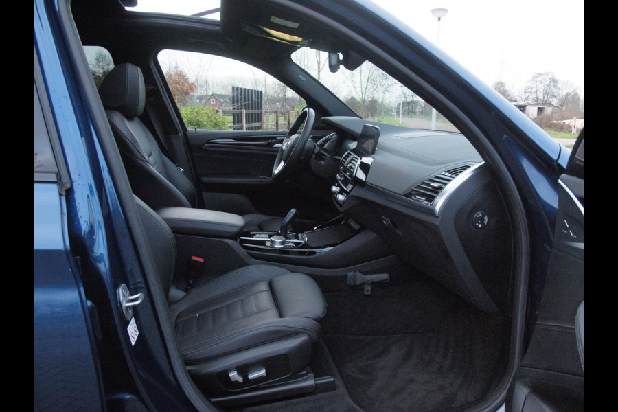 BMW iX3 High Executive 80 kWh | Panoramadak | 360 Camera | Trekhaak | Harman Kardon | Sfeerverlichting |