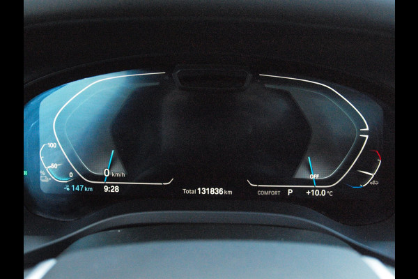 BMW iX3 High Executive 80 kWh | Panoramadak | 360 Camera | Trekhaak | Harman Kardon | Sfeerverlichting |