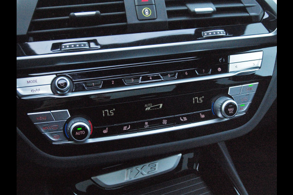 BMW iX3 High Executive 80 kWh | Panoramadak | 360 Camera | Trekhaak | Harman Kardon | Sfeerverlichting |