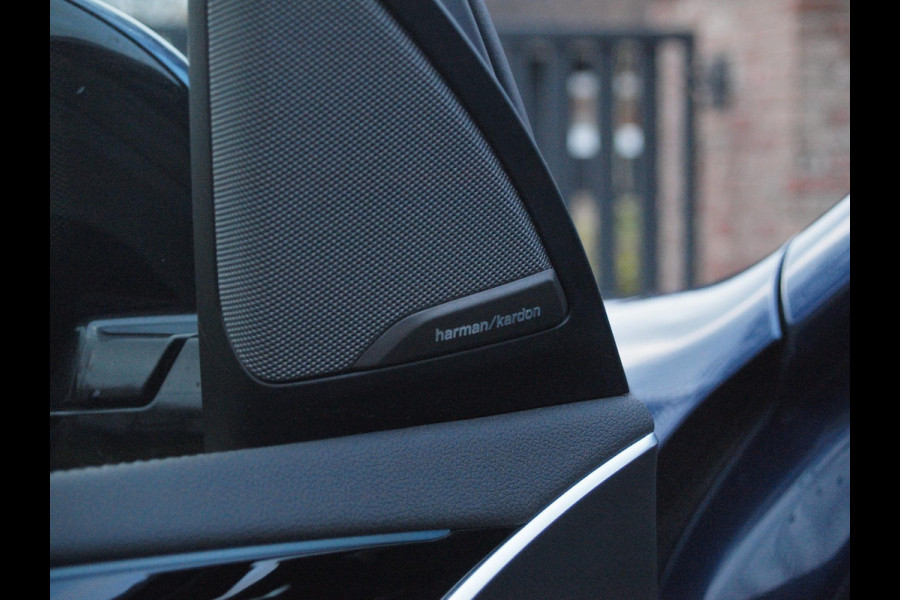 BMW iX3 High Executive 80 kWh | Panoramadak | 360 Camera | Trekhaak | Harman Kardon | Sfeerverlichting |