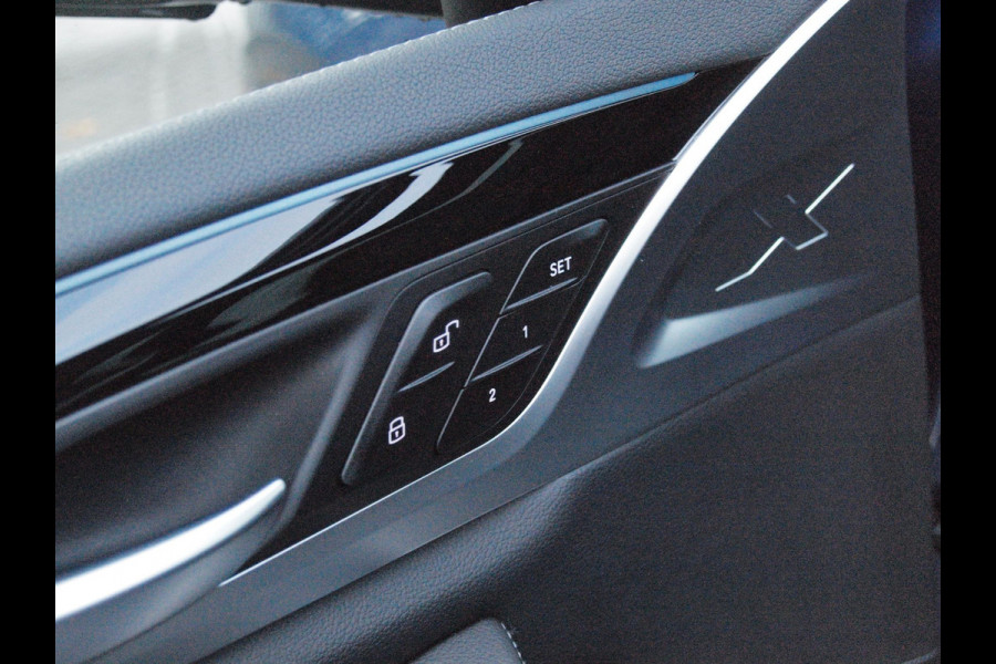 BMW iX3 High Executive 80 kWh | Panoramadak | 360 Camera | Trekhaak | Harman Kardon | Sfeerverlichting |