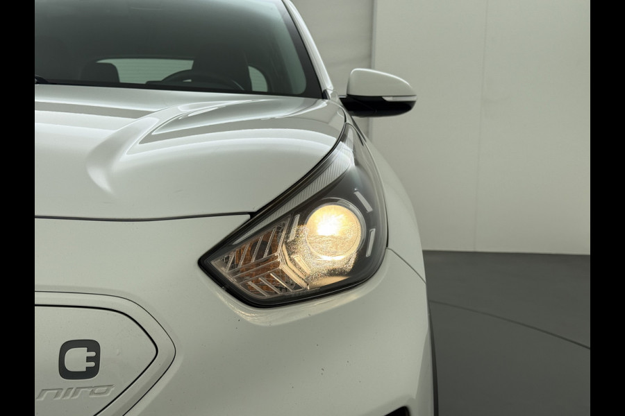Kia e-Niro EV 64kWh SOH 100% W-pomp Navi Adaptive-Cruise Camera 1/2 Leer Apple Carplay Android AutoEcc DynamicLine Stoel-Stuurverwarming Pdc Lane Assist VESS DAB Led Isofix Keyless 1e Eigenaar Origineel Nederlandse Auto Nieuwprijs €43.970,-