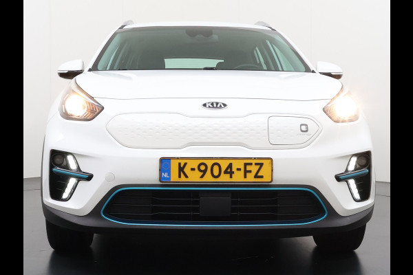 Kia e-Niro EV 64kWh SOH 100% W-pomp Navi Adaptive-Cruise Camera 1/2 Leer Apple Carplay Android AutoEcc DynamicLine Stoel-Stuurverwarming Pdc Lane Assist VESS DAB Led Isofix Keyless 1e Eigenaar Origineel Nederlandse Auto Nieuwprijs €43.970,-