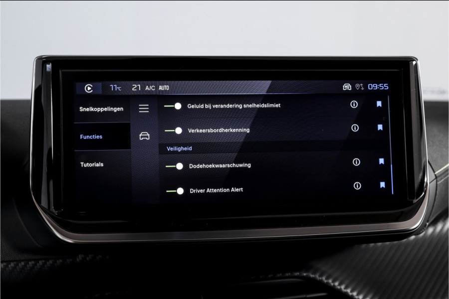 Peugeot 2008 1.2 Hybrid 145 GT - Automaat | Alcantara Pack | Drive Assist Pack | Dig. Cockpit | Adapt. Cruise | Stoelverw. | PDC | Camera | NAV + App. Connect | ECC | DAB | LM 17" | 4106