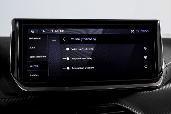 Peugeot 2008 1.2 Hybrid 145 GT - Automaat | Alcantara Pack | Drive Assist Pack | Dig. Cockpit | Adapt. Cruise | Stoelverw. | PDC | Camera | NAV + App. Connect | ECC | DAB | LM 17" | 4106