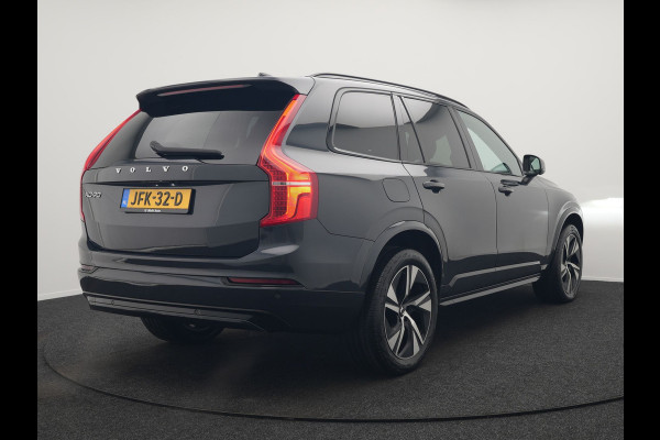 Volvo XC90 T8 Recharge AWD R-Design 7-Persoons Long Range Plug In Hybrid 456pk Dealer O.H. PHEV | Panodak | Head Up | 360 Camera | Adaptive Cruise | Lederen Sportstoelen Ventilatie & Memory | Bowers & Wilkins | Navigatie | Blis | DAB |