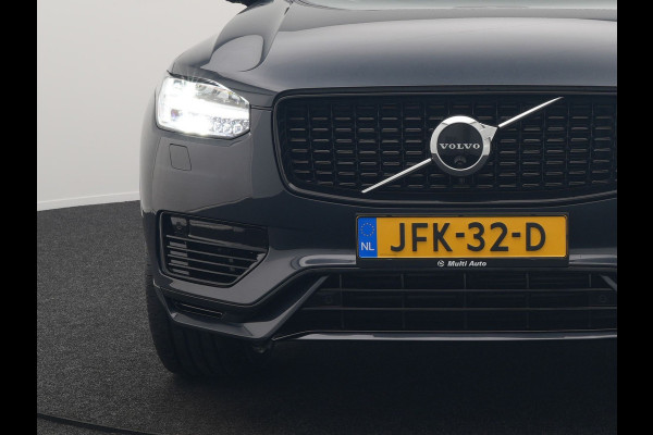 Volvo XC90 T8 Recharge AWD R-Design 7-Persoons Long Range Plug In Hybrid 456pk Dealer O.H. PHEV | Panodak | Head Up | 360 Camera | Adaptive Cruise | Lederen Sportstoelen Ventilatie & Memory | Bowers & Wilkins | Navigatie | Blis | DAB |