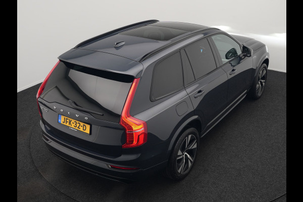 Volvo XC90 T8 Recharge AWD R-Design 7-Persoons Long Range Plug In Hybrid 456pk Dealer O.H. PHEV | Panodak | Head Up | 360 Camera | Adaptive Cruise | Lederen Sportstoelen Ventilatie & Memory | Bowers & Wilkins | Navigatie | Blis | DAB |