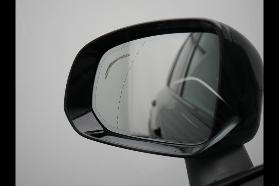 Volvo XC90 T8 Recharge AWD R-Design 7-Persoons Long Range Plug In Hybrid 456pk Dealer O.H. PHEV | Panodak | Head Up | 360 Camera | Adaptive Cruise | Lederen Sportstoelen Ventilatie & Memory | Bowers & Wilkins | Navigatie | Blis | DAB |