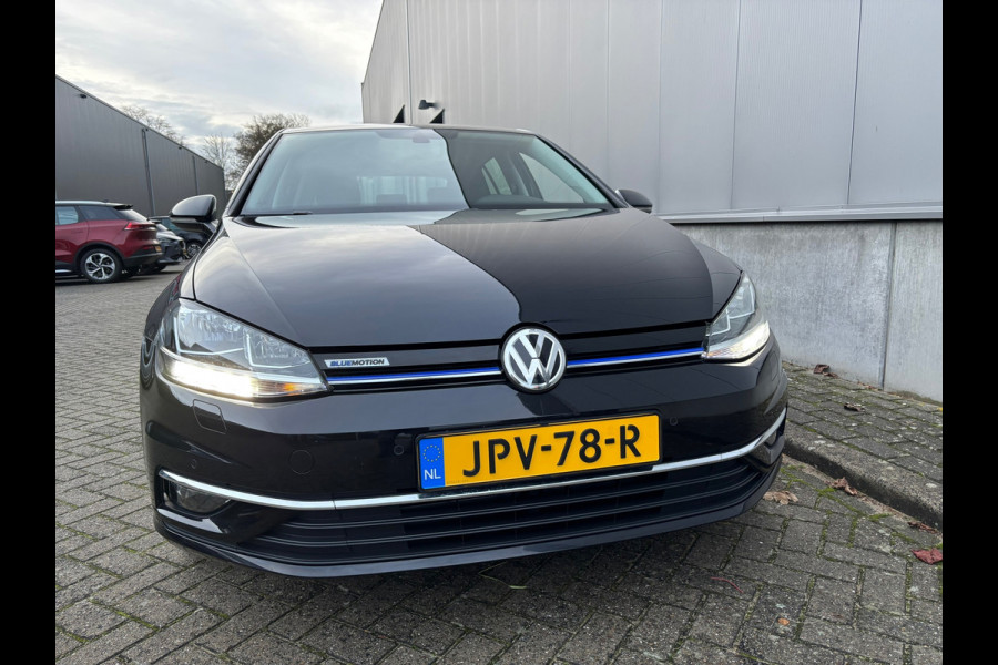 Volkswagen Golf 1.5 TSI Comfortline Business / Carplay / Trekhaak