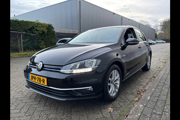 Volkswagen Golf 1.5 TSI Comfortline Business / Carplay / Trekhaak
