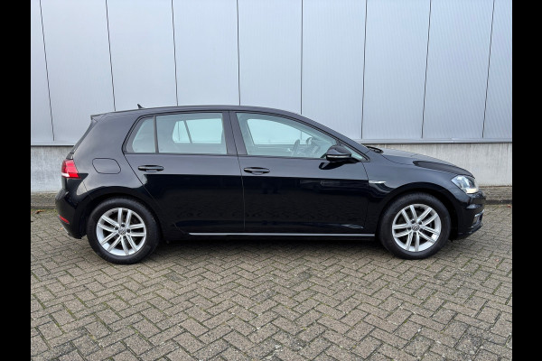 Volkswagen Golf 1.5 TSI Comfortline Business / Carplay / Trekhaak