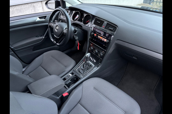 Volkswagen Golf 1.5 TSI Comfortline Business / Carplay / Trekhaak