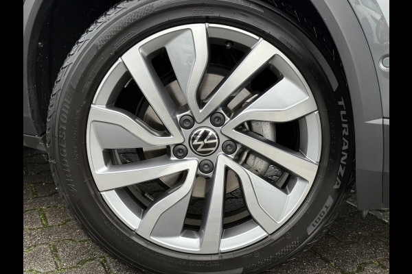 Volkswagen T-Roc 1.5 TSI Move | CarPlay | Camera | IQ Light | DAB+ | 18 inch