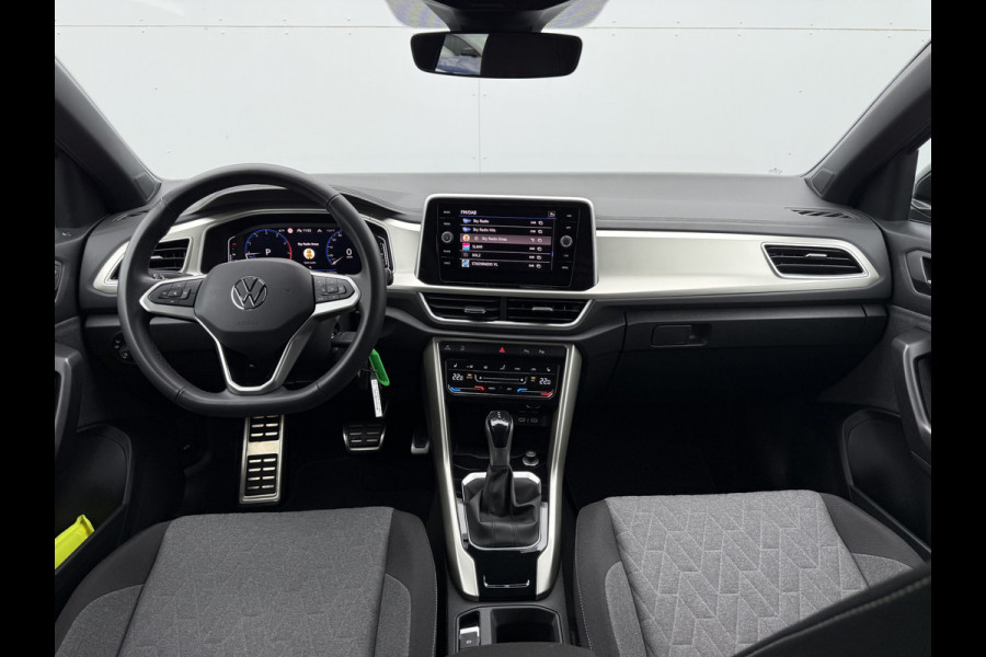 Volkswagen T-Roc 1.5 TSI Move | CarPlay | Camera | IQ Light | DAB+ | 18 inch